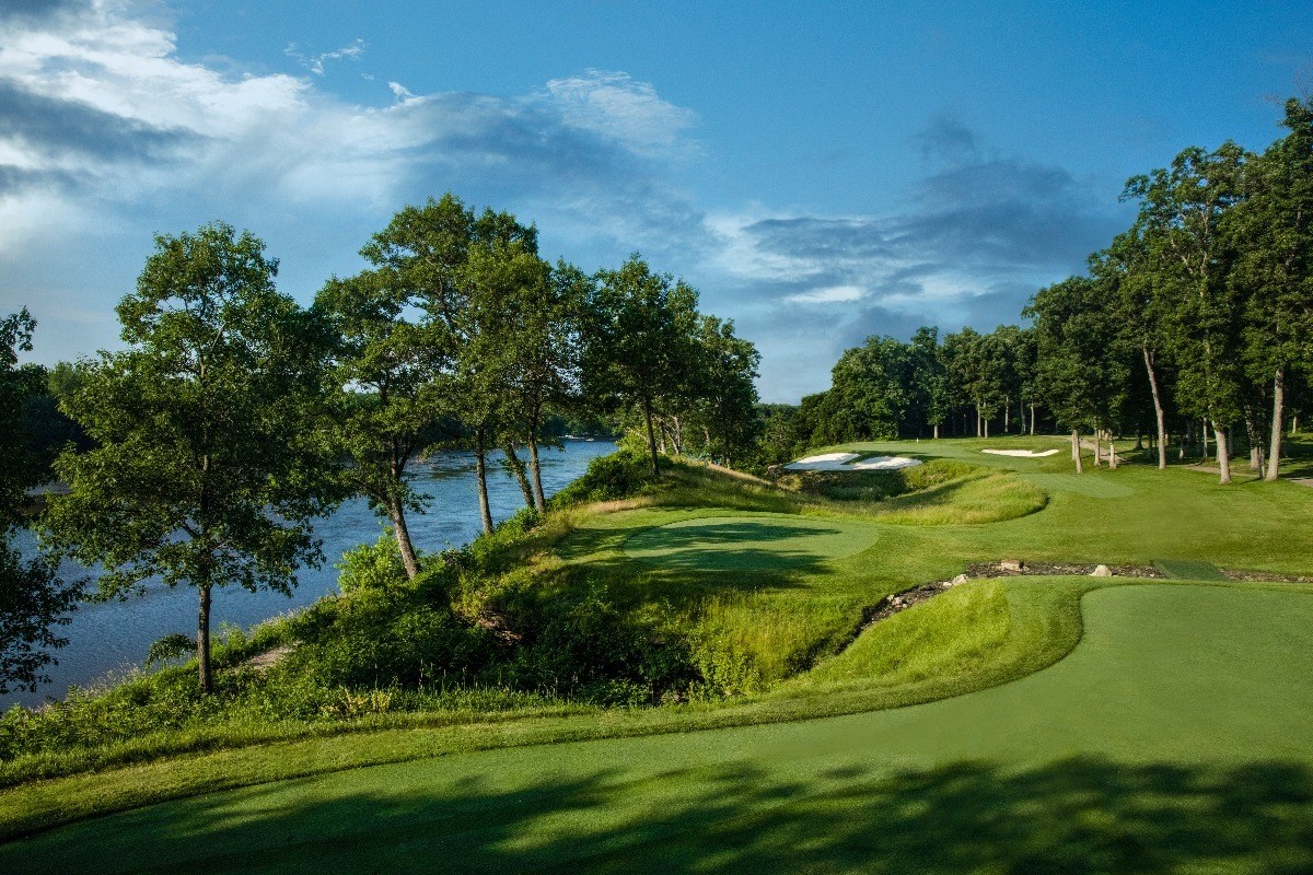 Twosome at TPC Deere Run